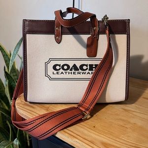 Coach crossbody bag 🧡🤎
